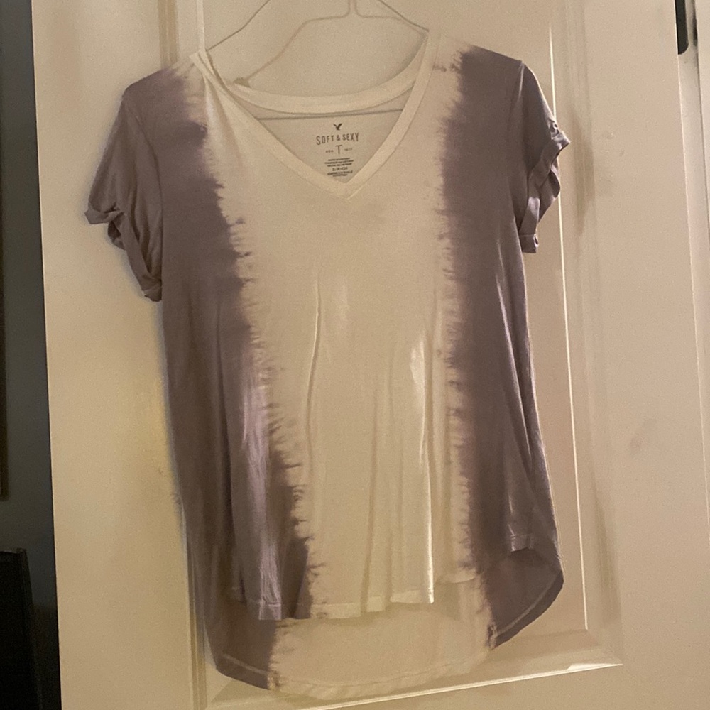 White and Grey American Eagle Shirt.